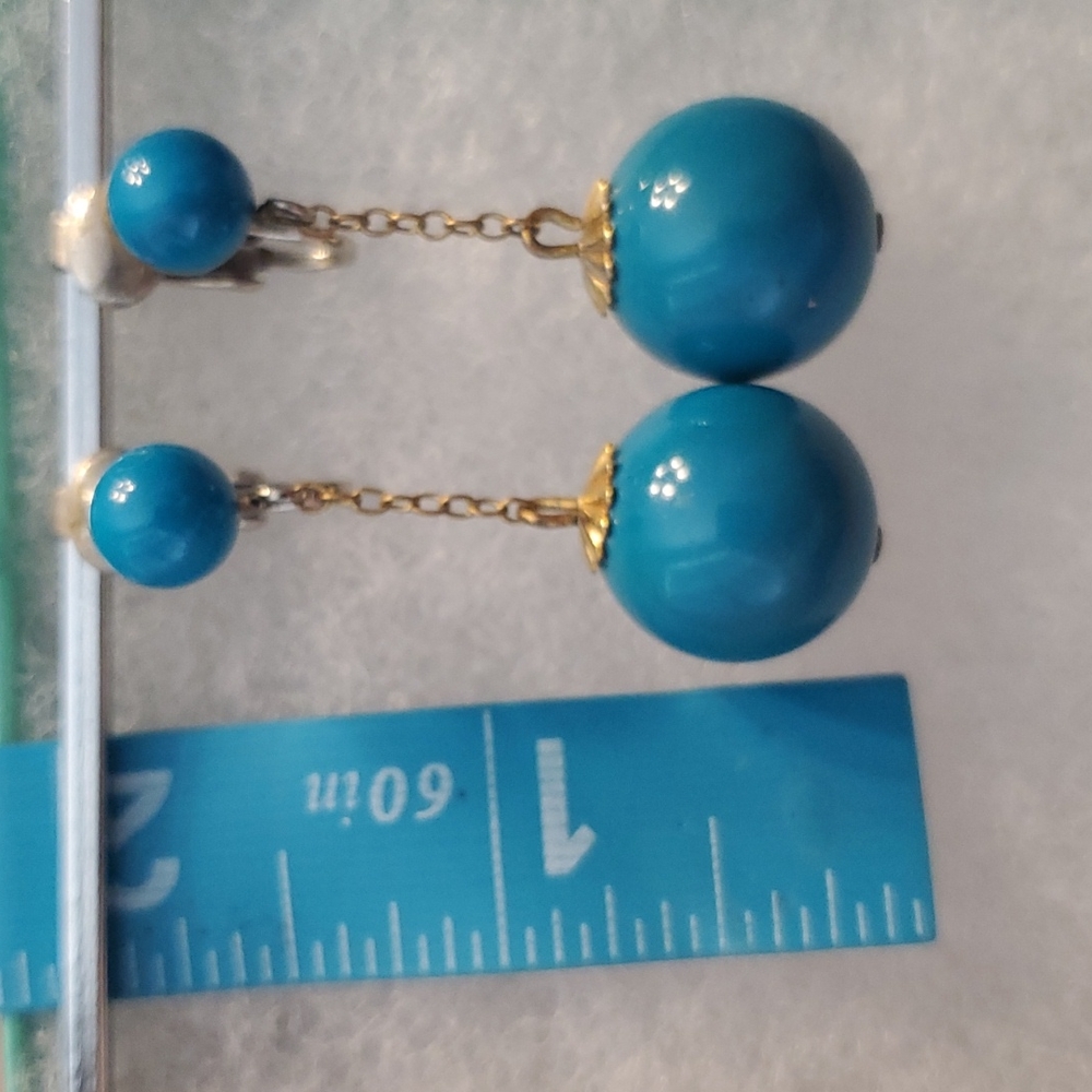 🆑️vintage blue ball drop earrings - Picture 2 of 3